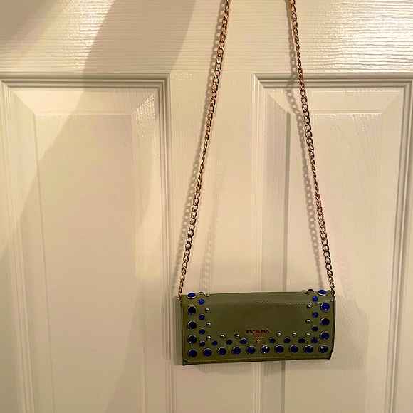 Authentic Prada Vernice Crystal Embellished Lux Lago Paint Green Leather Wallet - Picture 2 of 14